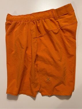 lululemon athletica Men's Bright Orange Shorts  size small